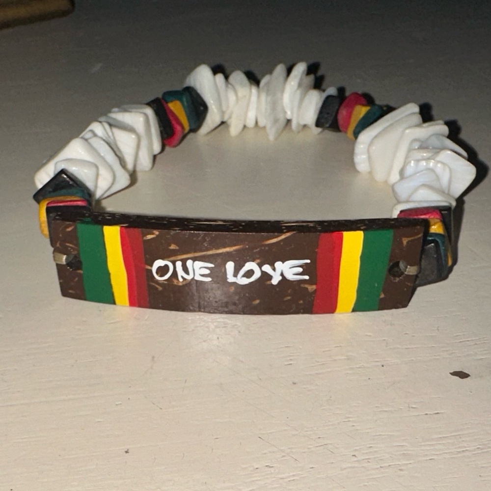 “One love” reggae bracelet